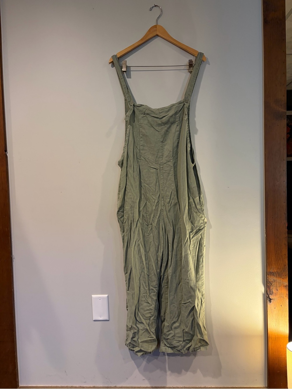 Casual Olive Green Relaxed-Fit Jumpsuit